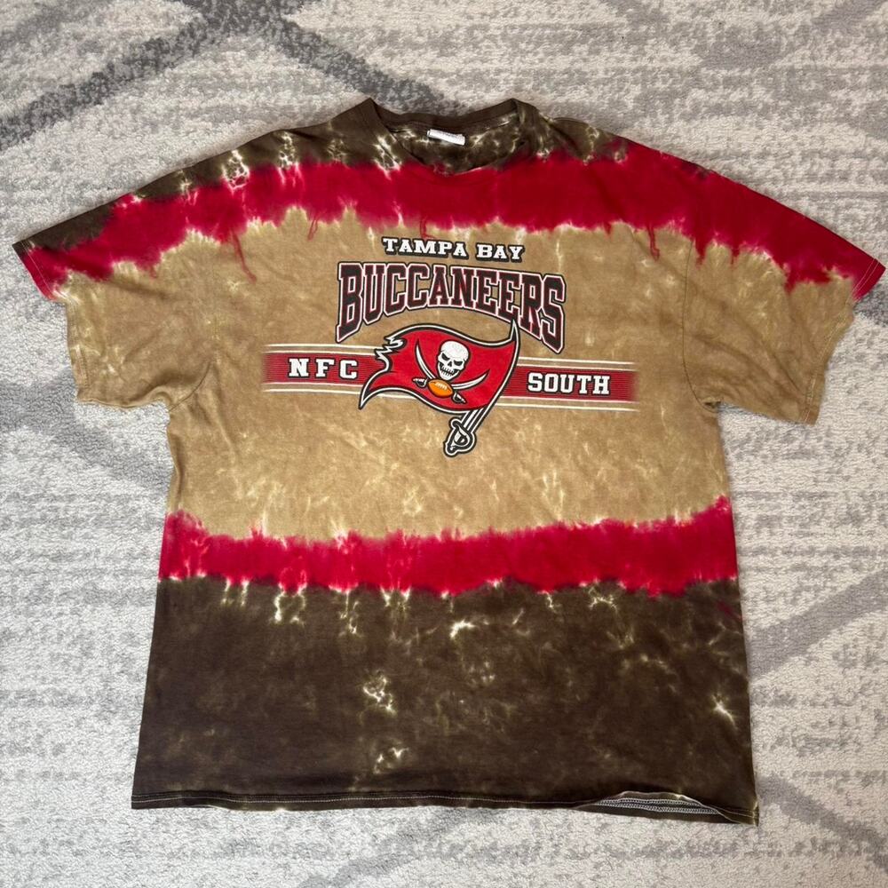 NFL Tampa bay buccaneers tie dye AOP shirt size Large